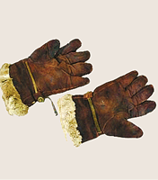 朱瑞將軍的鹿皮手套